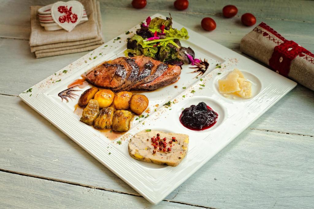 Au Feu De Bois Hotel Amou Ngoại thất bức ảnh